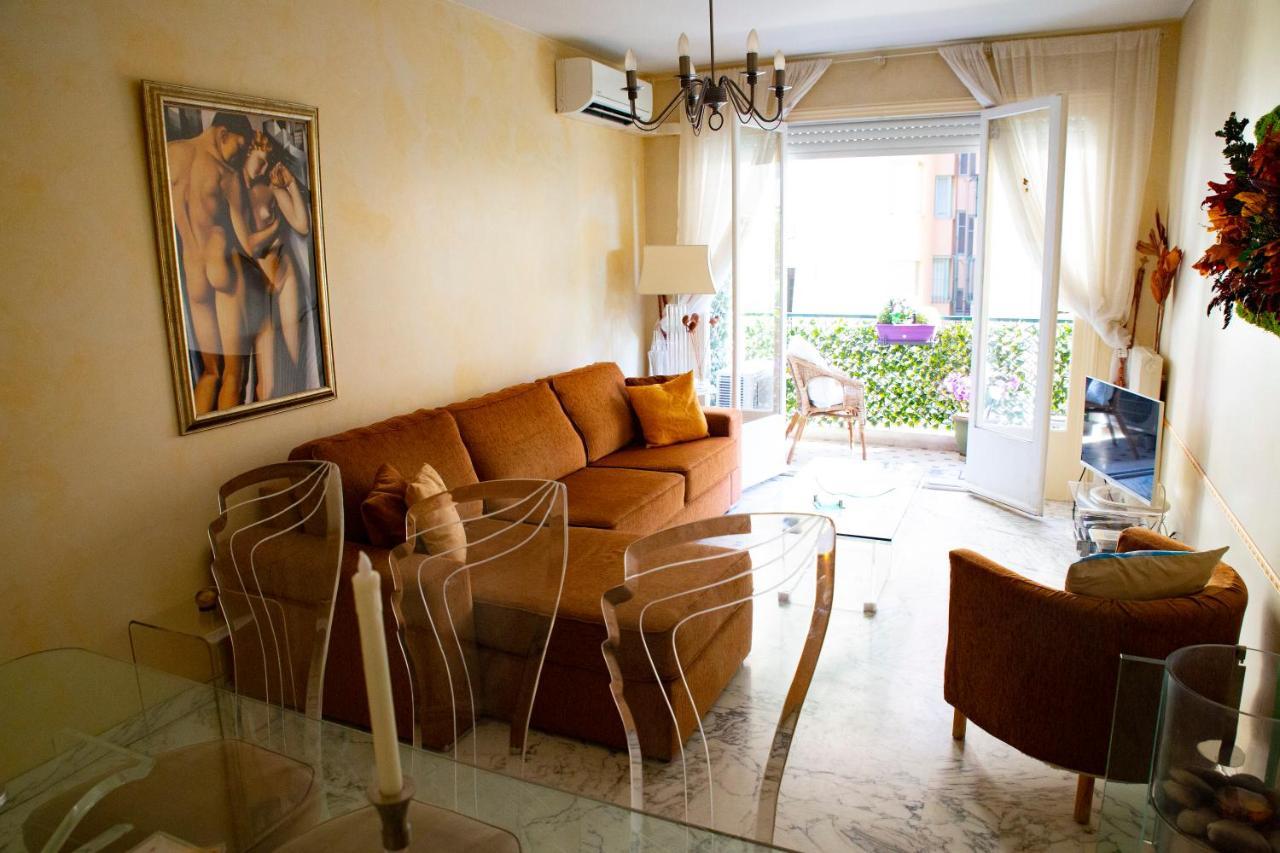 Chill Out Apartment, 2 Mins From Beach Nice Bagian luar foto