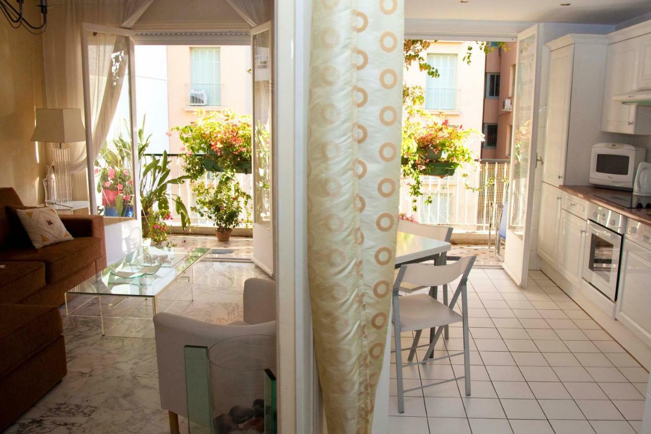 Chill Out Apartment, 2 Mins From Beach Nice Bagian luar foto