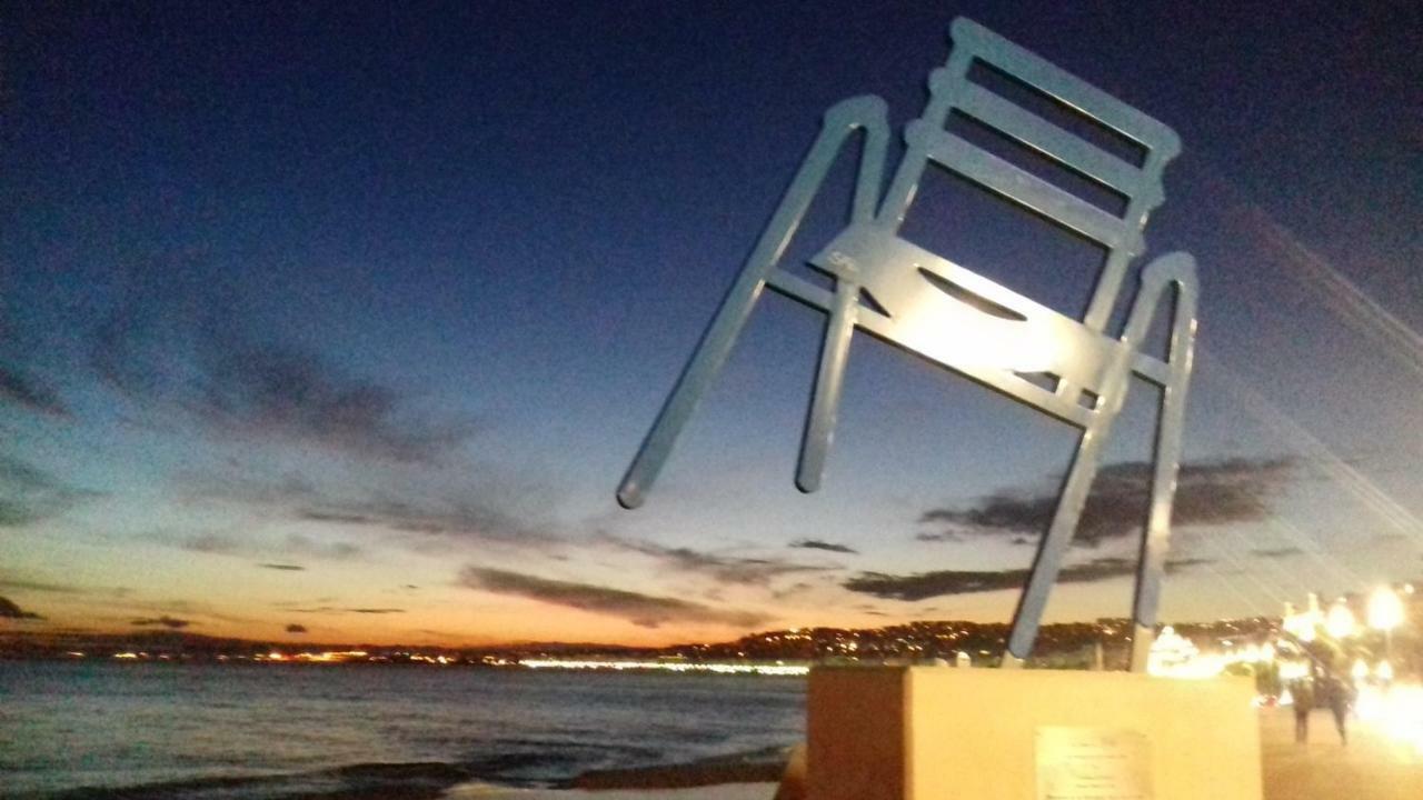 Chill Out Apartment, 2 Mins From Beach Nice Bagian luar foto